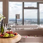 Sky Tower Διαμέρισμα *