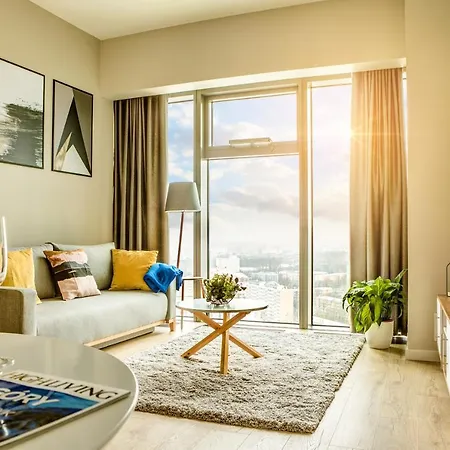 Sky Tower Apartment *