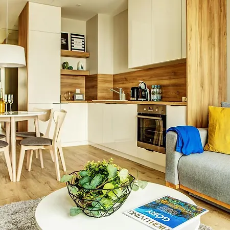 Sky Tower Apartment *